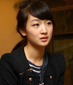 娱乐吃瓜女艺人片酬,吃瓜女艺人片酬背后的真相